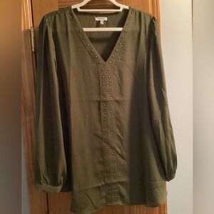 ☃️ NEW LOWER PRICE ☃️ ~ Plus Size Atwood Studded Tunic Blouse